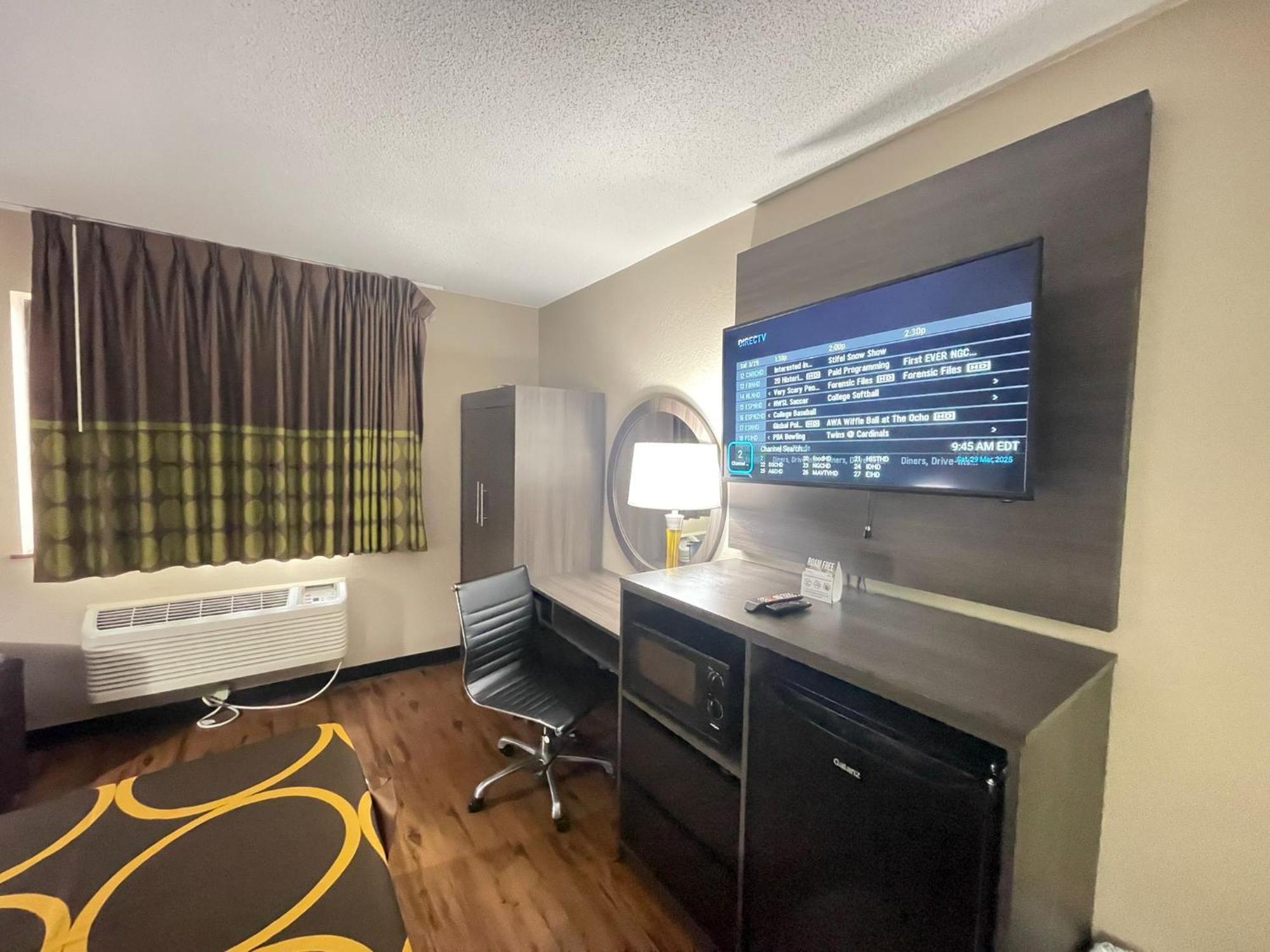 Hotel Super 8 By Wyndham Ithaca Exteriér fotografie