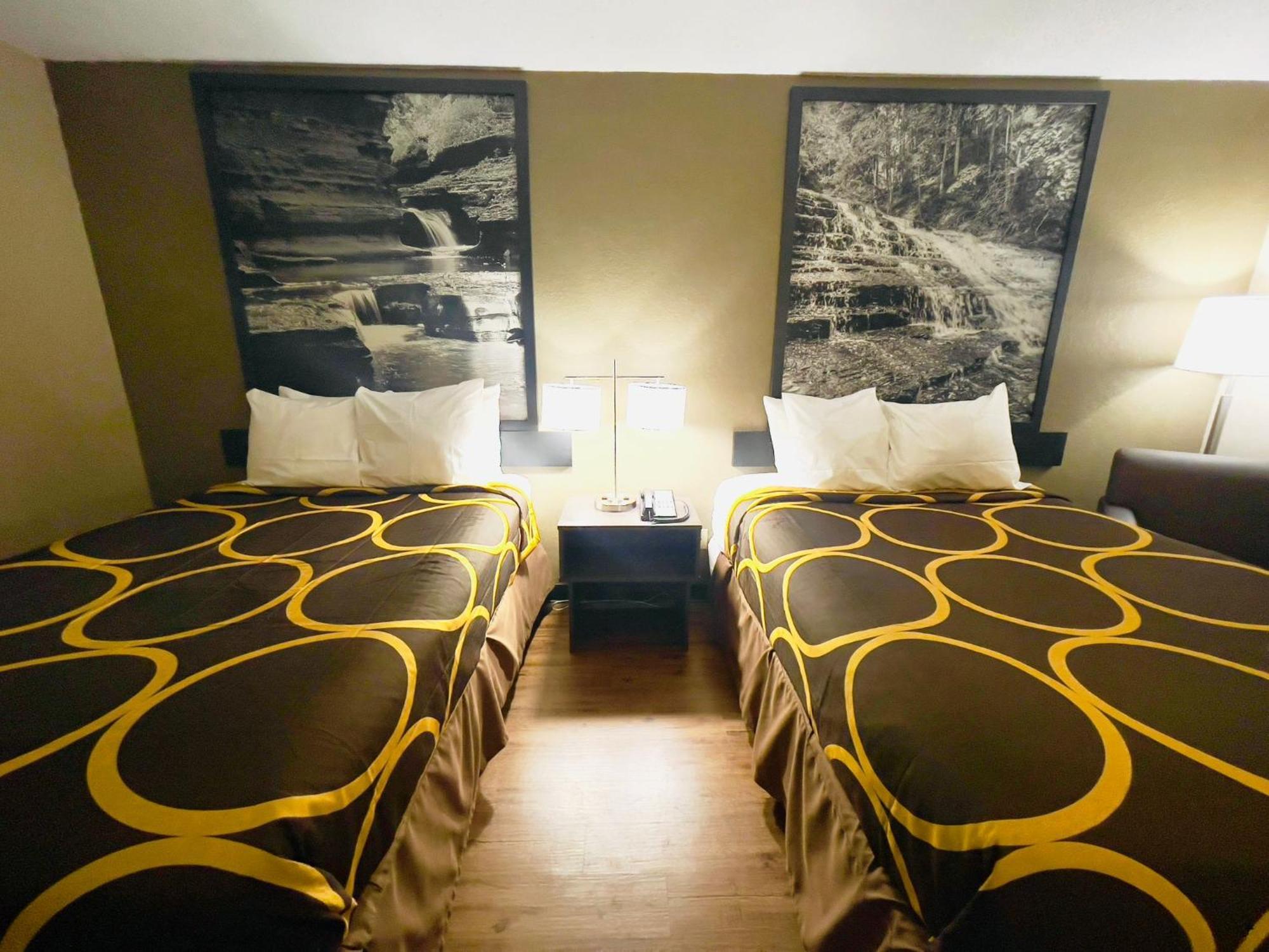 Hotel Super 8 By Wyndham Ithaca Exteriér fotografie
